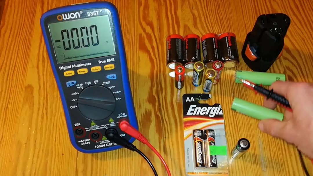 Jak zmierzyć pojemność baterii multimetrem – sprawdzone metody i porady
